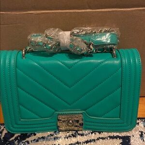 NWT Badgley mischka Quilted Crossbody Retail $149